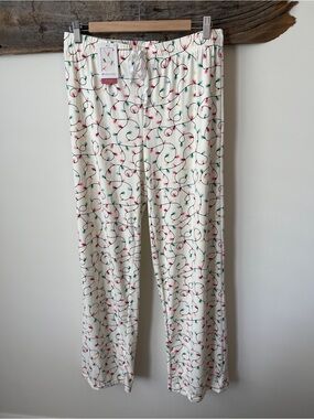 Women’s Cream Holiday Light-Print Pajama Pants